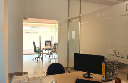 Segunda mano - Local  -
La Nucía