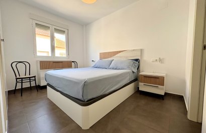 Odsprzedaż / Rynek wtórny - Mieszkanie w bloku -
Denia - Les Marines - Las Marinas