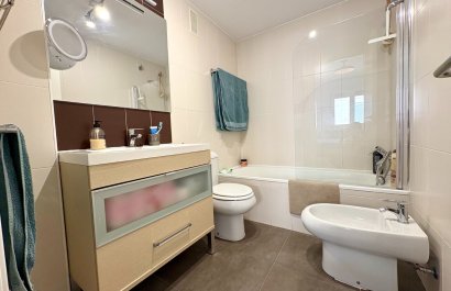 Odsprzedaż / Rynek wtórny - Mieszkanie w bloku -
Denia - Les Marines - Las Marinas