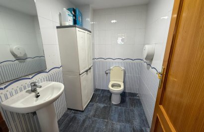 baño - Local en venta en Dénia cerca del mar 