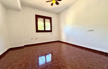 Segunda mano - Chalet -
Denia - Montgó