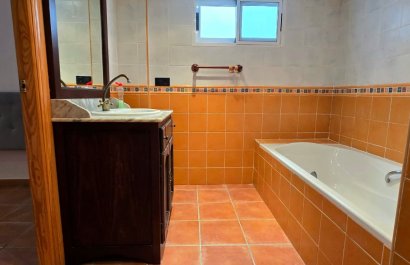 Segunda mano - Chalet independiente -
La Nucía