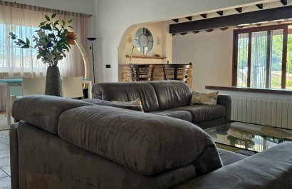 Segunda mano - Chalet independiente -
La Nucía