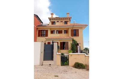 Odsprzedaż / Rynek wtórny - bliźniak -
Finestrat - Finestrat Urbanizaciones