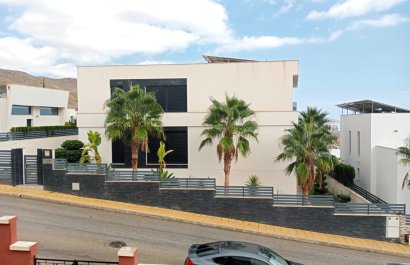 Odsprzedaż / Rynek wtórny - bliźniak -
Finestrat - Finestrat Urbanizaciones