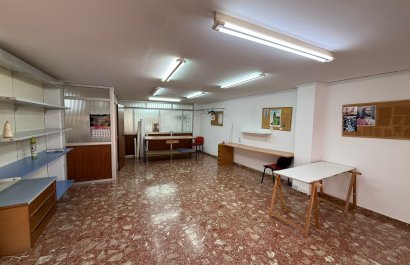 Segunda mano - Local  -
Tavernes de la Valldigna  - Pueblo 