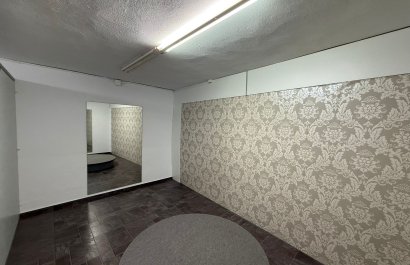 Segunda mano - Local  -
Tavernes de la Valldigna  - Pueblo 