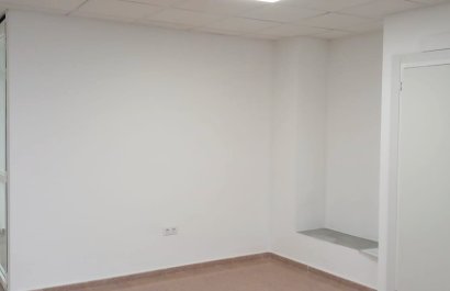 Alquiler a largo plazo - Local  -
Callosa De Ensarrià