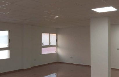 Alquiler a largo plazo - Local  -
Callosa De Ensarrià