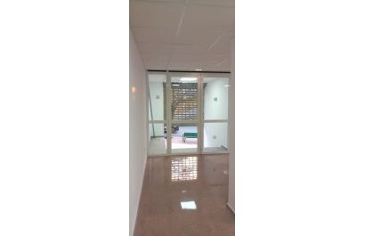 Alquiler a largo plazo - Local  -
Callosa De Ensarrià