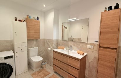 Odsprzedaż / Rynek wtórny - Mieszkanie w bloku -
Vergel