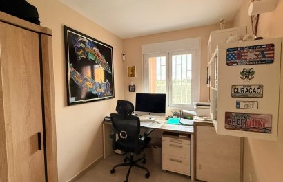 Odsprzedaż / Rynek wtórny - Mieszkanie w bloku -
Vergel