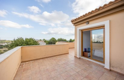 Segunda mano - Chalet independiente -
Polop