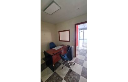 Odsprzedaż / Rynek wtórny - Lokal  -
Villajoyosa