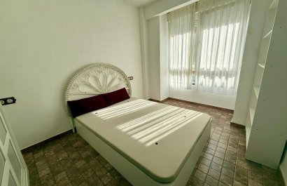 Segunda mano - Casa  -
Piles - Pueblo