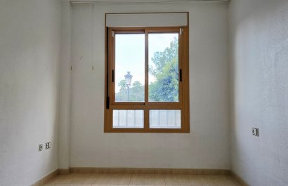 Segunda mano - Apartamento / piso -
Polop