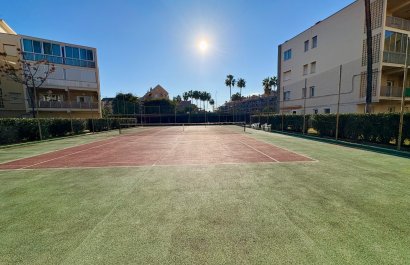 Segunda mano - Apartamento / piso -
Denia - Les Marines - Las Marinas