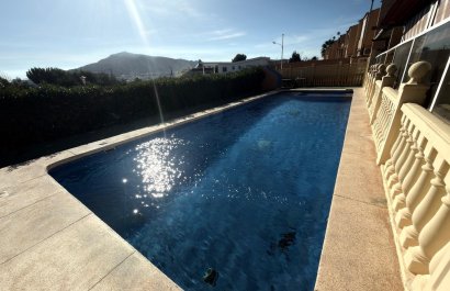 Segunda mano - Apartamento / piso -
Altea