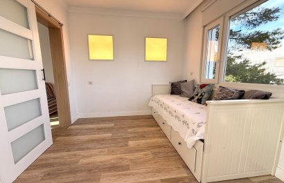 Segunda mano - Chalet independiente -
Denia - Les Marines - Las Marinas