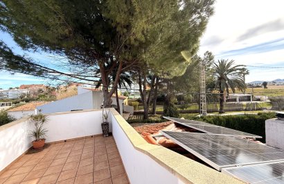 Segunda mano - Chalet independiente -
Denia - Les Marines - Las Marinas