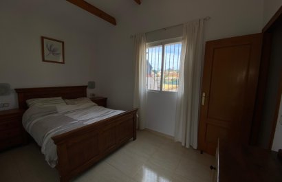 Segunda mano - Chalet independiente -
Polop - Alberca