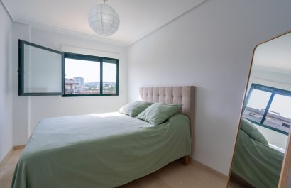 Odsprzedaż / Rynek wtórny - Mieszkanie -
Denia - Port