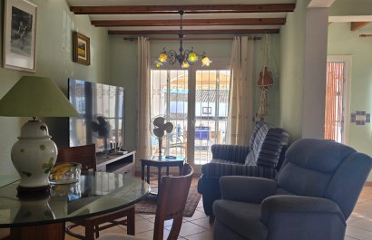 Segunda mano - Adosado -
Alfas del Pí