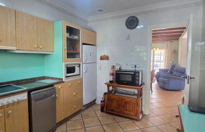 Segunda mano - Adosado -
Alfas del Pí