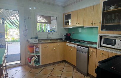 Segunda mano - Adosado -
Alfas del Pí