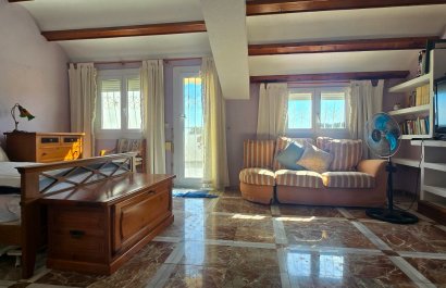 Segunda mano - Adosado -
Alfas del Pí