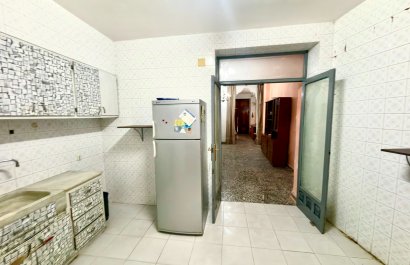 Segunda mano - Casa de pueblo  -
Vergel