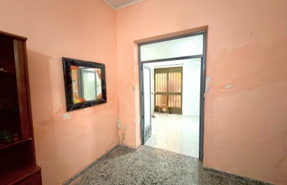 Segunda mano - Casa de pueblo  -
Vergel