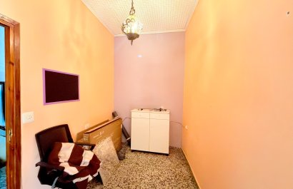 Segunda mano - Casa de pueblo  -
Vergel