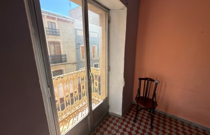 Segunda mano - Casa de pueblo  -
Vergel