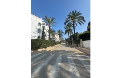 Segunda mano - Apartamento / piso -
Denia - Les Marines - Las Marinas