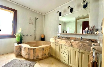 Segunda mano - Ático -
Denia - Les Marines - Las Marinas