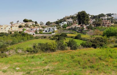 Resale - Plot / Land -
Moraira - center