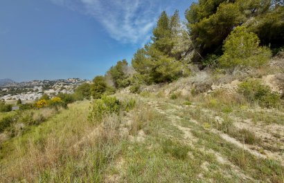 Resale - Plot / Land -
Moraira - center