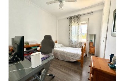 Segunda mano - Apartamento / piso -
Denia - Les Marines - Las Marinas