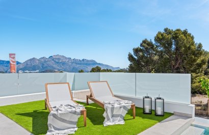 Obra nueva - Chalet independiente -
Polop