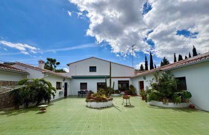 Segunda mano - Chalet independiente -
Pedreguer