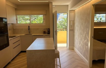 Segunda mano - Apartamento / piso -
Albir - centro