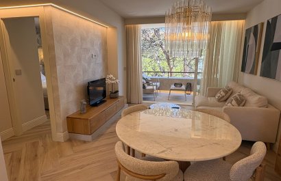Salón - Piso reformado a estrenar a 100 m de la playa de El Albir | Vistas al mar | Parking comunitario (Costa Blanca)