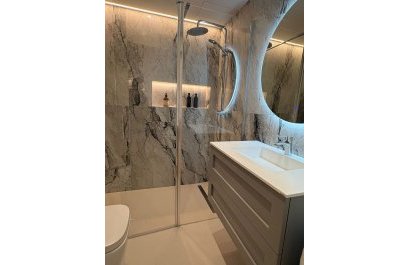Segunda mano - Apartamento / piso -
Albir - centro