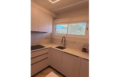 Segunda mano - Apartamento / piso -
Albir - centro