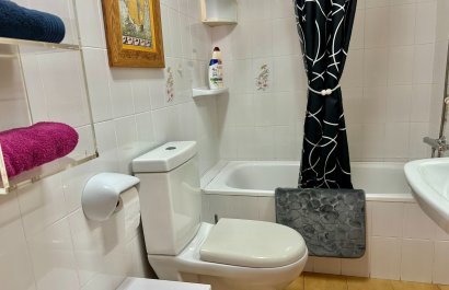 Segunda mano - Apartamento / piso -
Torrevieja - El Acequión - Los Náufragos