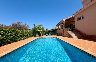 Segunda mano - Villa -
Denia - Montgó
