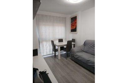 Segunda mano - Apartamento / piso -
Villajoyosa