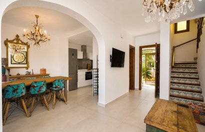 Segunda mano - Adosado -
Albir - centro