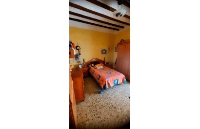 Habitación - Casa de Pueblo a la venta en Callosa D'en Sarrià - (Costa Blanca - Callosa D'en Sarrià)